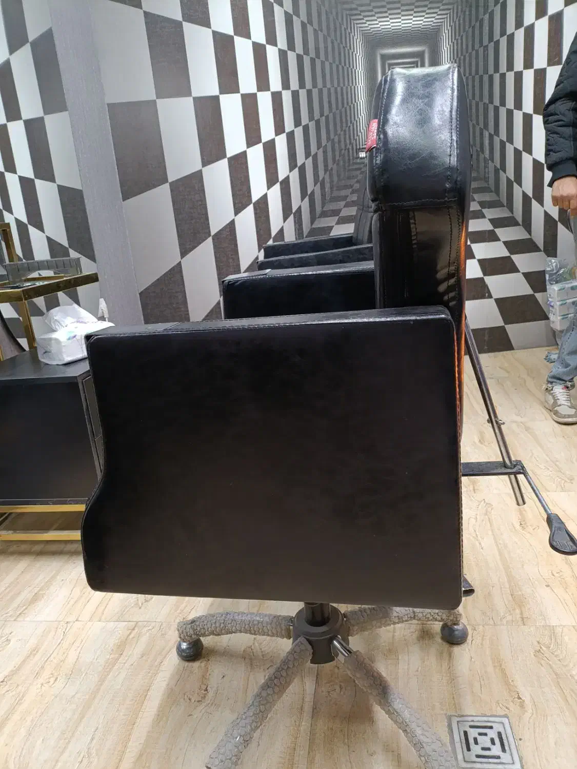 3 عدد صندلی آرایشگاهی در حد نو ب قیمت 12تومن|آرایشگاه و سالنهای زیبایی|پاکدشت, پاکدشت (مامازند)|دیوار