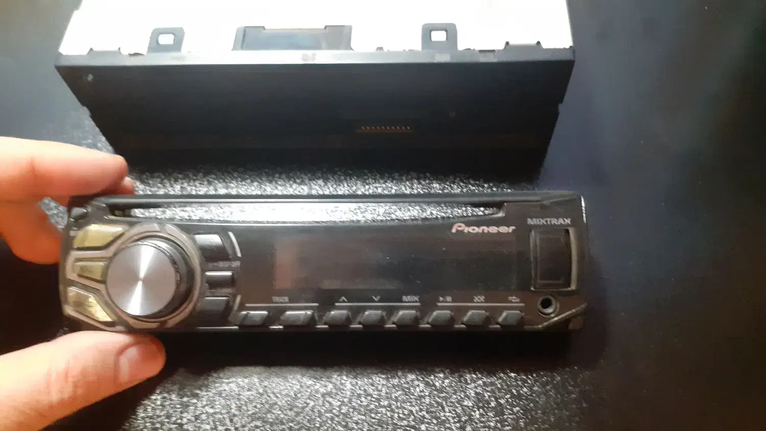 ضبط پایونیر خودرو ۱۱۶۰ ub پخش فلش خور|قطعات یدکی و لوازم جانبی|کرج, کرج نو|دیوار