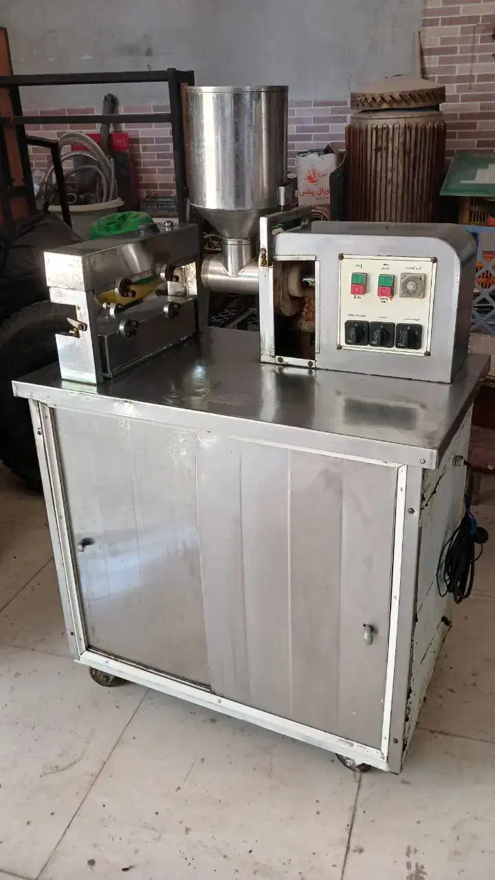 فروش فوری دستگاه کباب سیخ گیر صادراتی|کافیشاپ و رستوران|اصفهان, قهجاورستان|دیوار