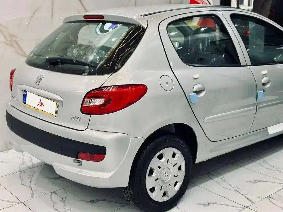 ۲۰۷صفرمدل۴۰۴ارتقاسقف فلز هیدرولیک|خودرو سواری و وانت|اراک, |دیوار