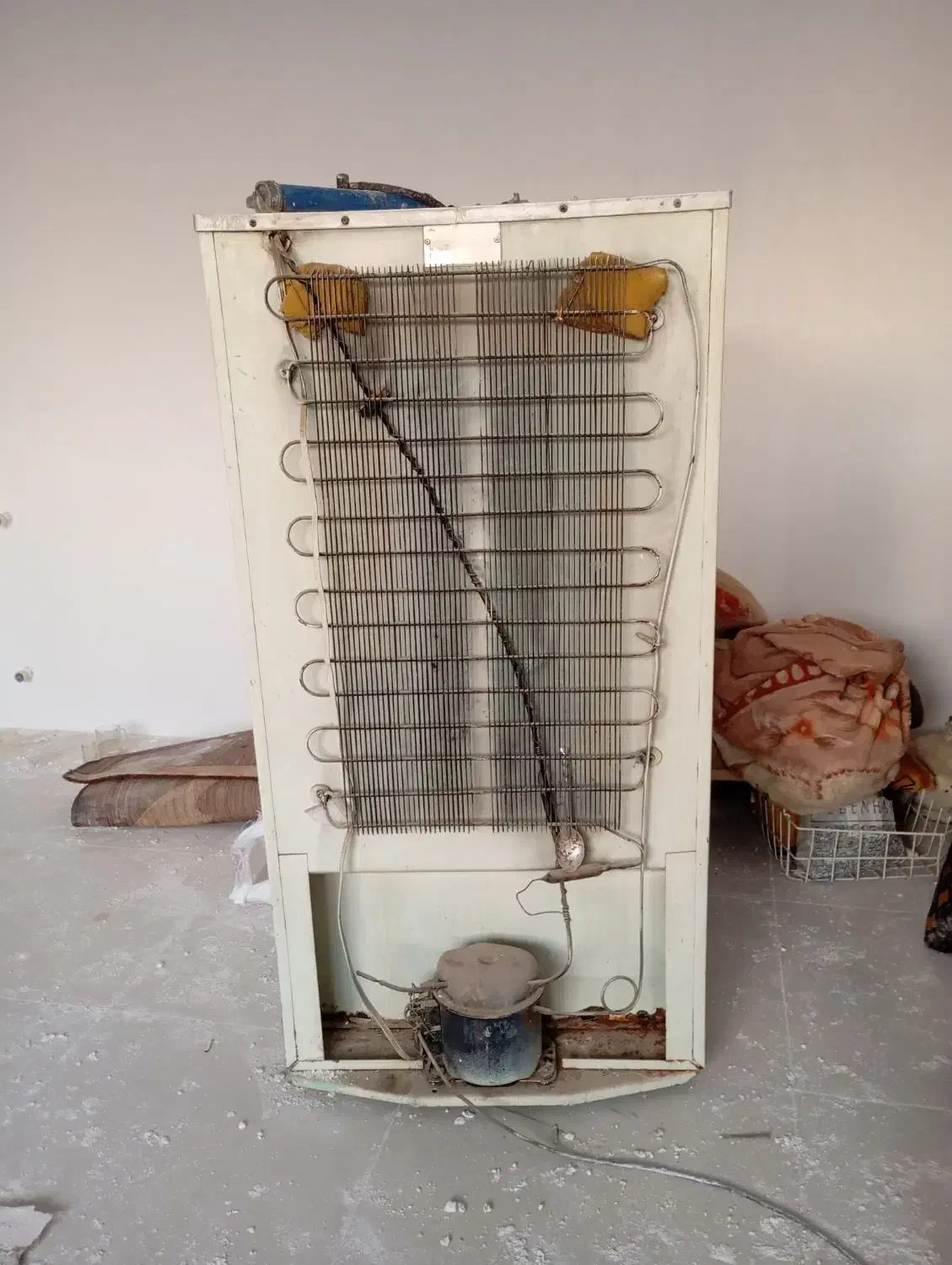 یخچال و کولر ابی|یخچال و فریزر|اقبالیه, |دیوار