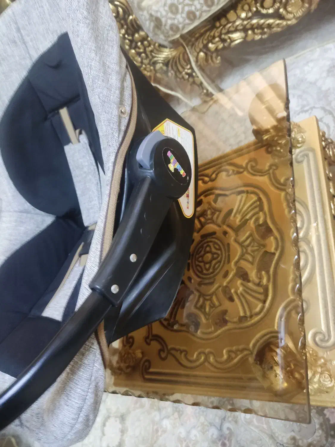 کریر و اغوشی نو نو|کالسکه و لوازم جانبی|کوه چنار, |دیوار