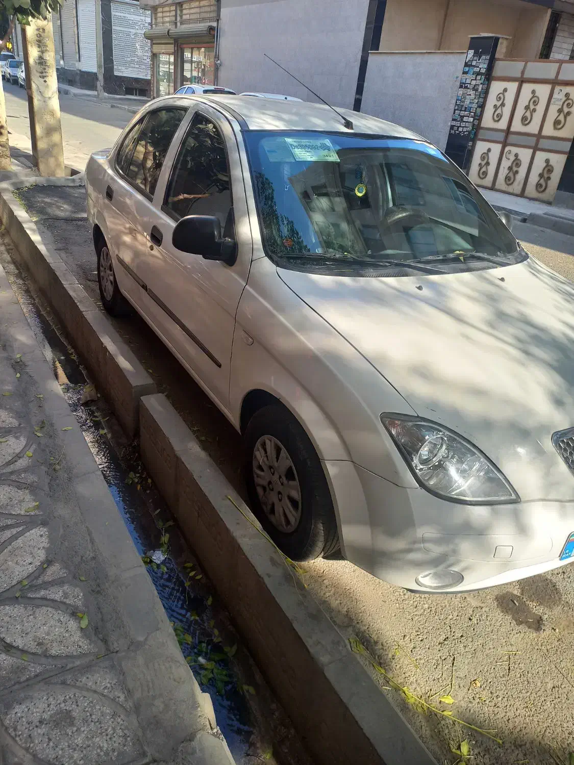 تیبا مدل ۹۹ سفید|خودرو سواری و وانت|قرچک, میرزائی شمالی|دیوار