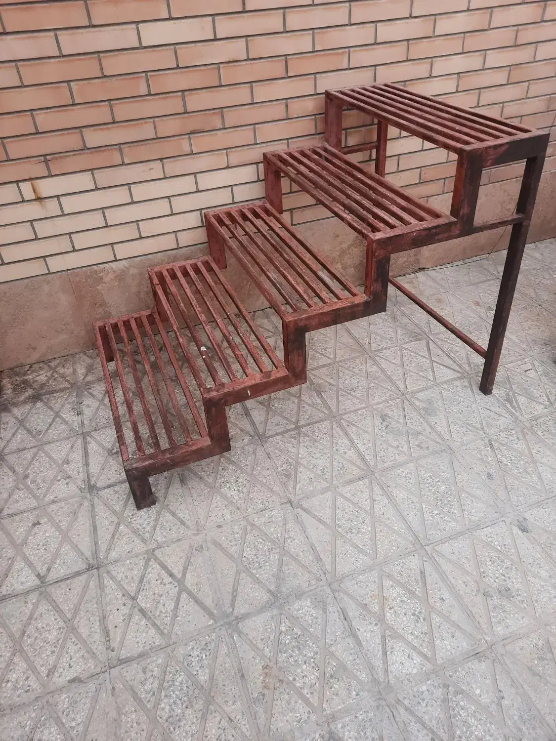 پله آهنی|مصالح و تجهیزات ساختمان|مبارکه, |دیوار