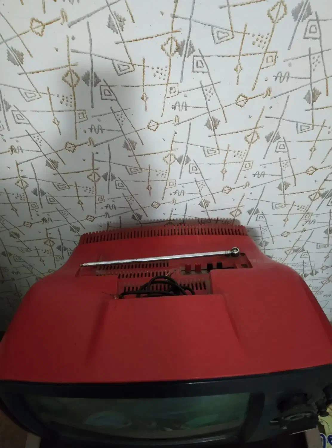 تلویزیون ۱۴ اینچ|تلویزیون و پروژکتور|کرمانشاه, |دیوار