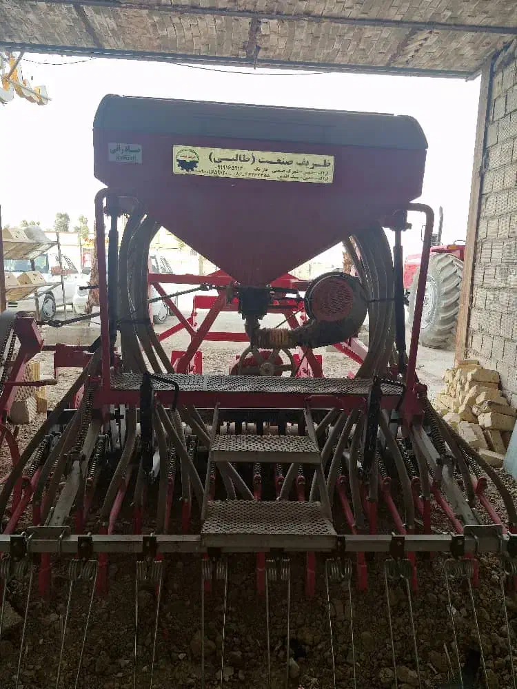 دستگاه گندم کار پنوماتیک|ماشین‌آلات صنعتی|اصفهان, براآن شمالی|دیوار