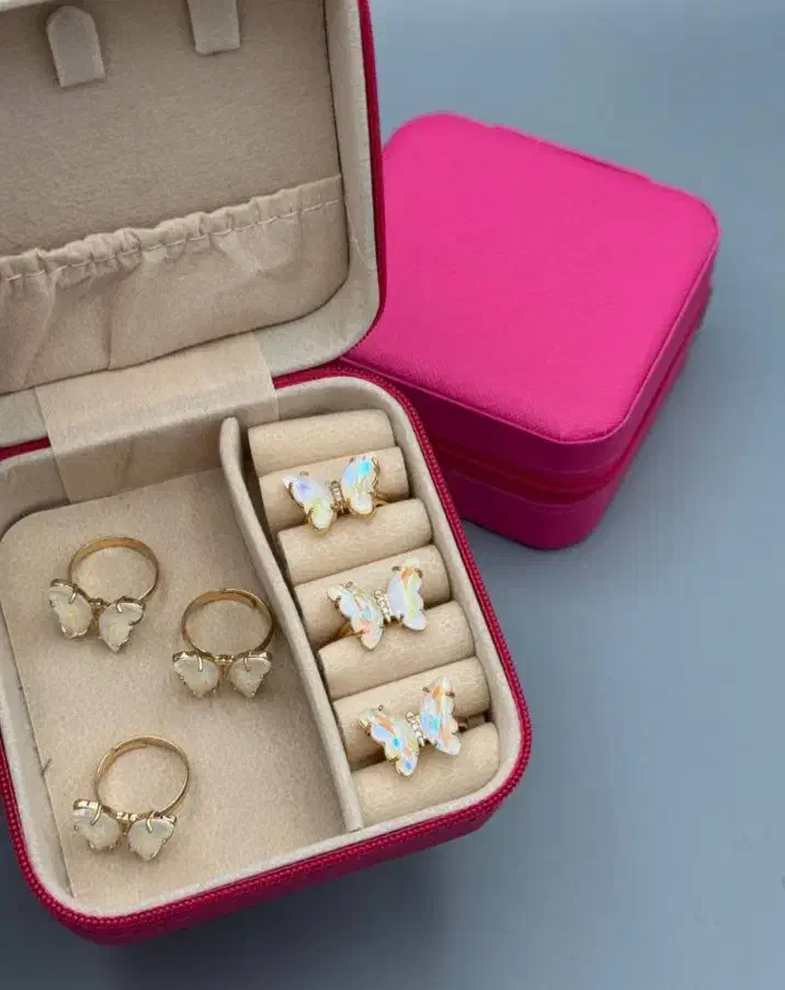 (فروشگاه ساعت و بدلیجات گلچین)انگشتر پروانه شیک|بدلیجات|تبریز, |دیوار