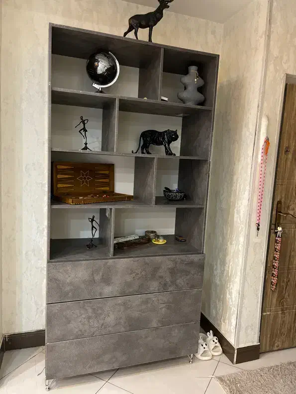 کمد|جاکفشی، کمد، دراور|اسلام‌شهر, شهرک مفیدی|دیوار