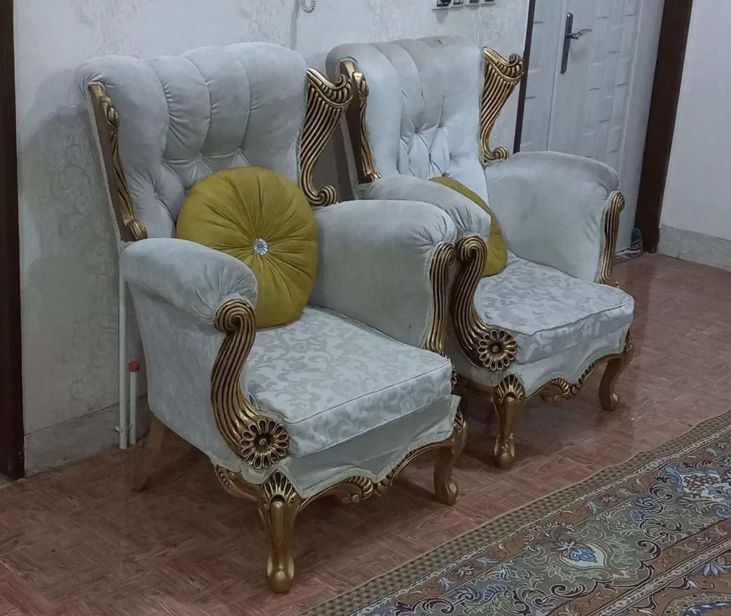 مبل، نیمه سلطنتی|مبلمان خانگی و میز عسلی|فردوس (خراسان), |دیوار