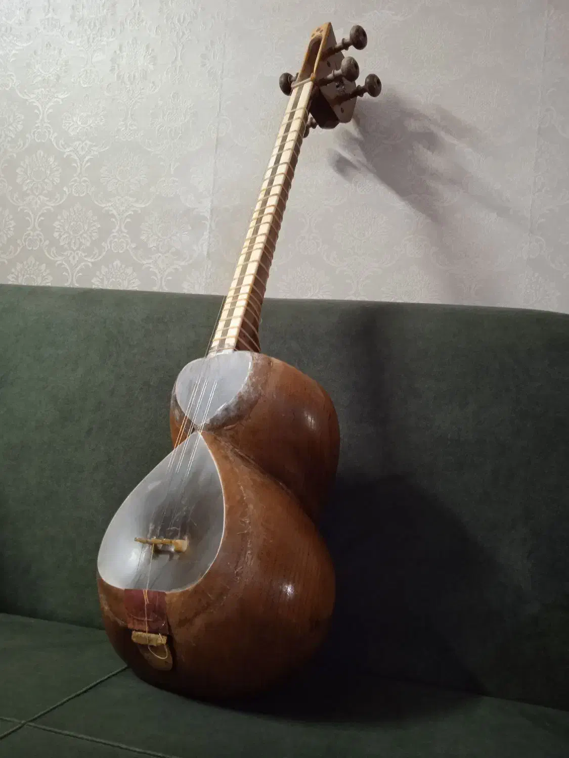 تار حرفهای 4تا کهنه مناسب اجرا معاوضه تار سه تار|سازهای سنتی|شهریار, کردزار|دیوار