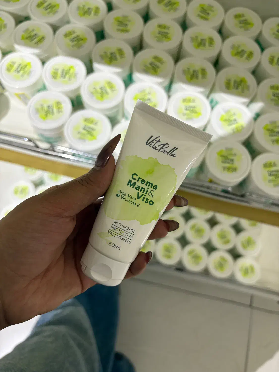 نمایندگی رسمی لاکچری کوئین و گاتیو|آرایشی، بهداشتی، درمانی|گرمسار, |دیوار