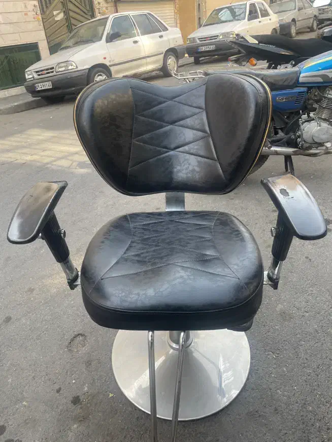 صندلی ارایشگاه|آرایشگاه و سالن‌های زیبایی|ری, شهادت|دیوار