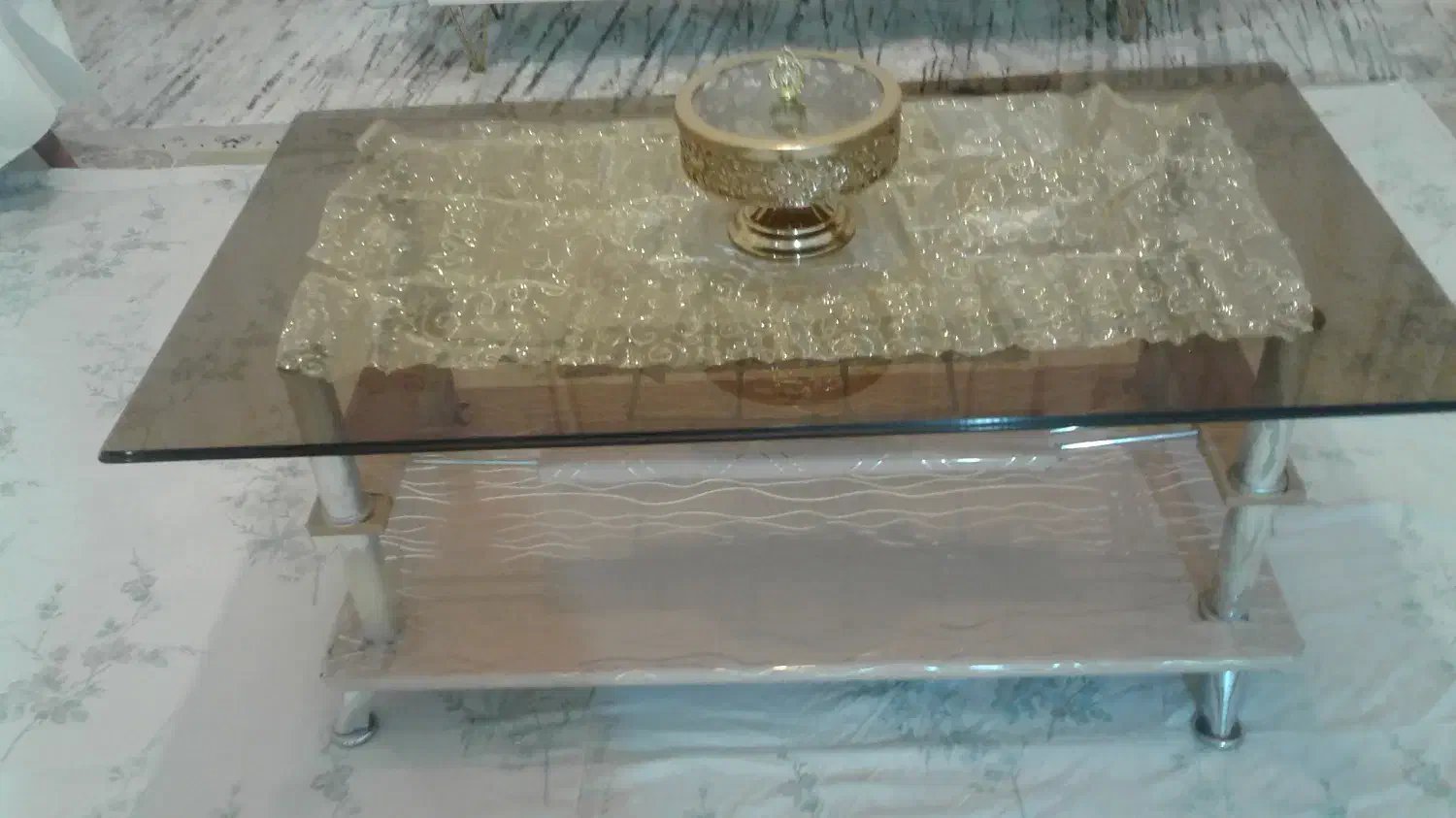 تعدادی وسیله منزل|مبلمان خانگی و میز عسلی|کرمانشاه, |دیوار