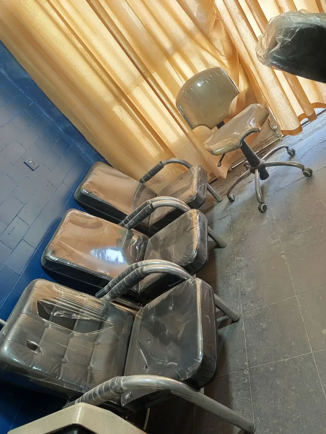 یه سری وسایل درحدنوبدون کوچکترین مشکل|صندلی و نیمکت|مریوان, |دیوار