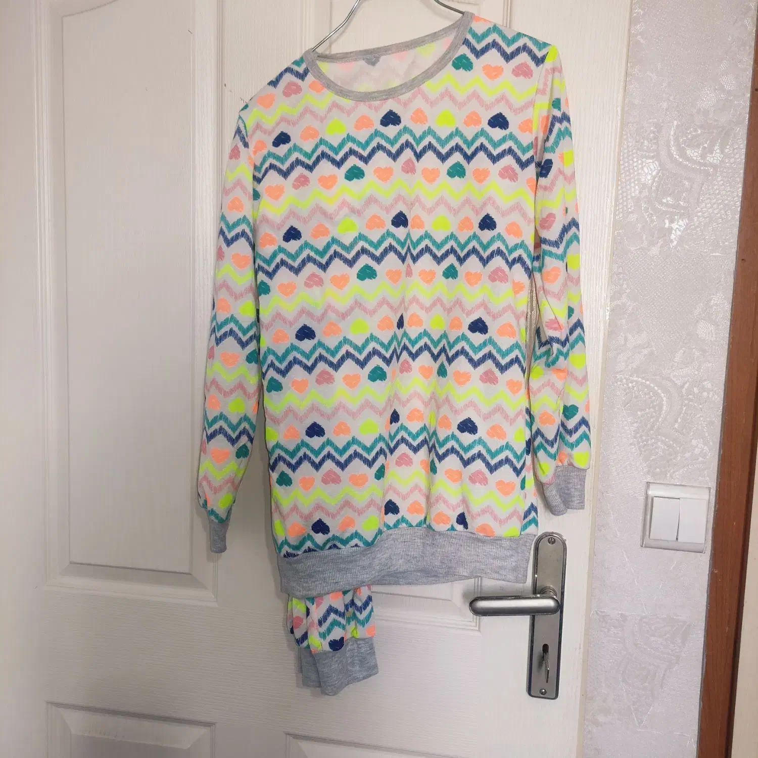 ست خانگی دخترانه پاییزه|لباس|میانه, |دیوار