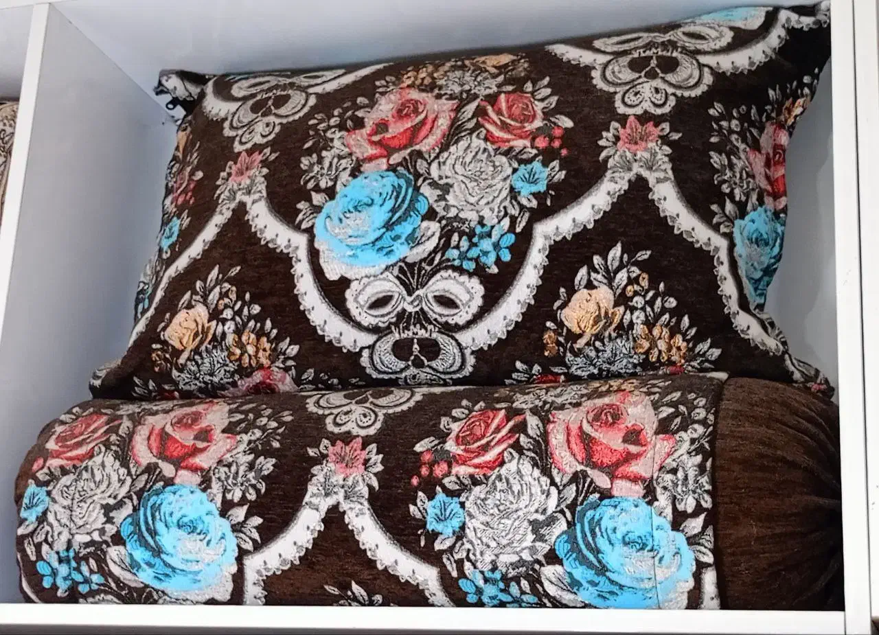 روبالشتی اصلی گردوچهارگوش|رختخواب، بالش، پتو|ثلاث باباجانی, |دیوار