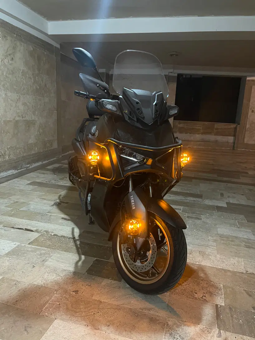 yamaha xmax|موتورسیکلت|تهران, دارآباد|دیوار