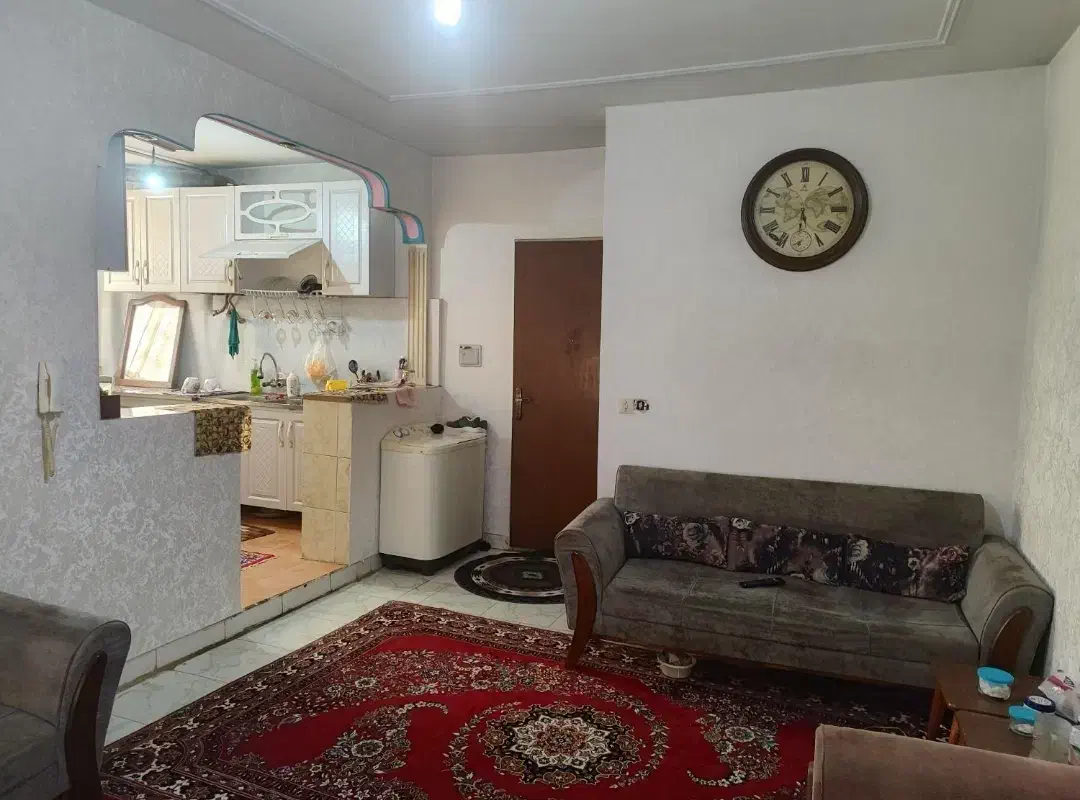 آپارتمان۴۶متری/برخیایان/حصارک پائین اسلامشهر|فروش آپارتمان|بهارستان, |دیوار