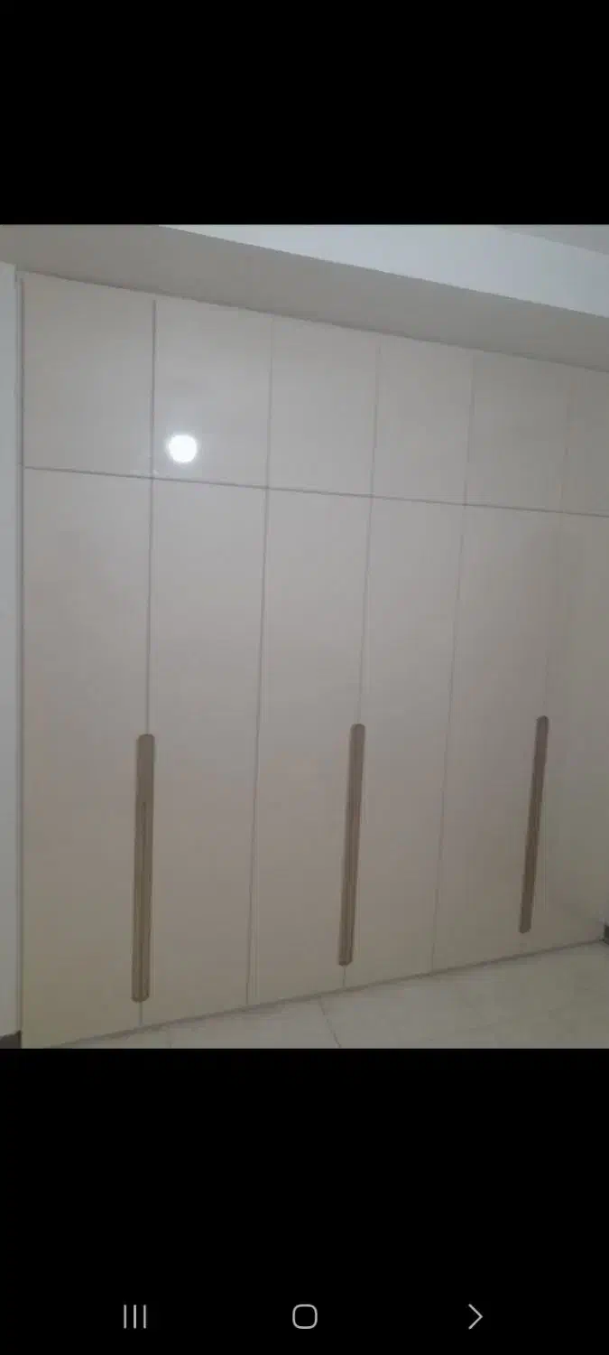 نصاب کابینت وکمد دیواری|خدمات پیشه و مهارت|بروجرد, |دیوار