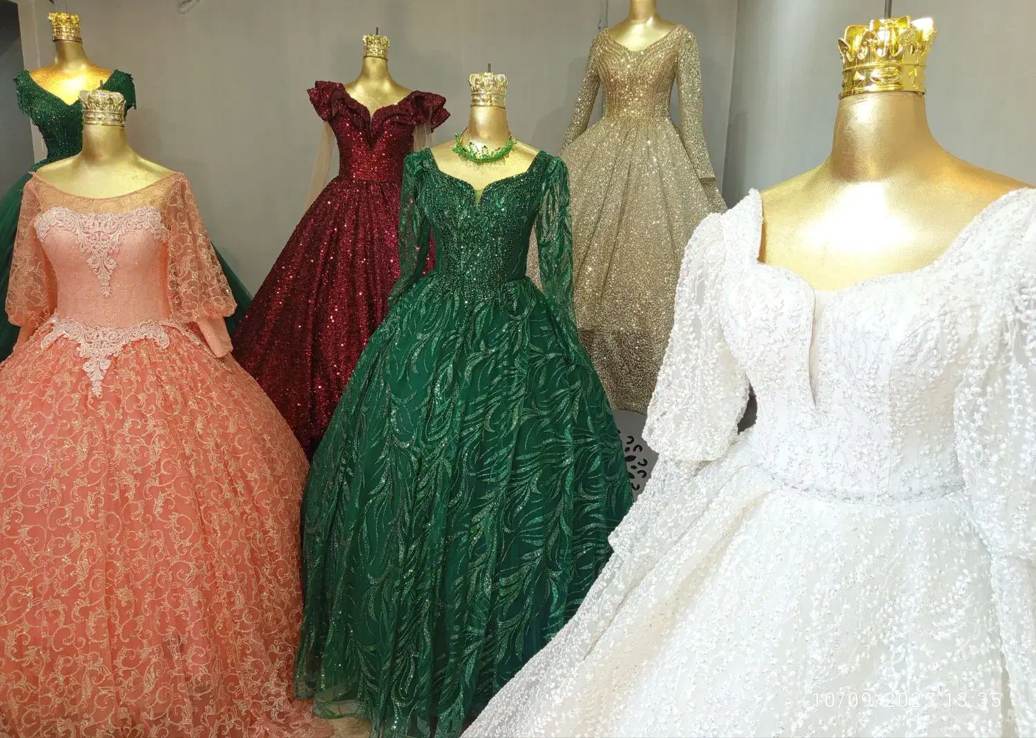 لباس عقد و حنابندان عروس|لباس|یزد, |دیوار