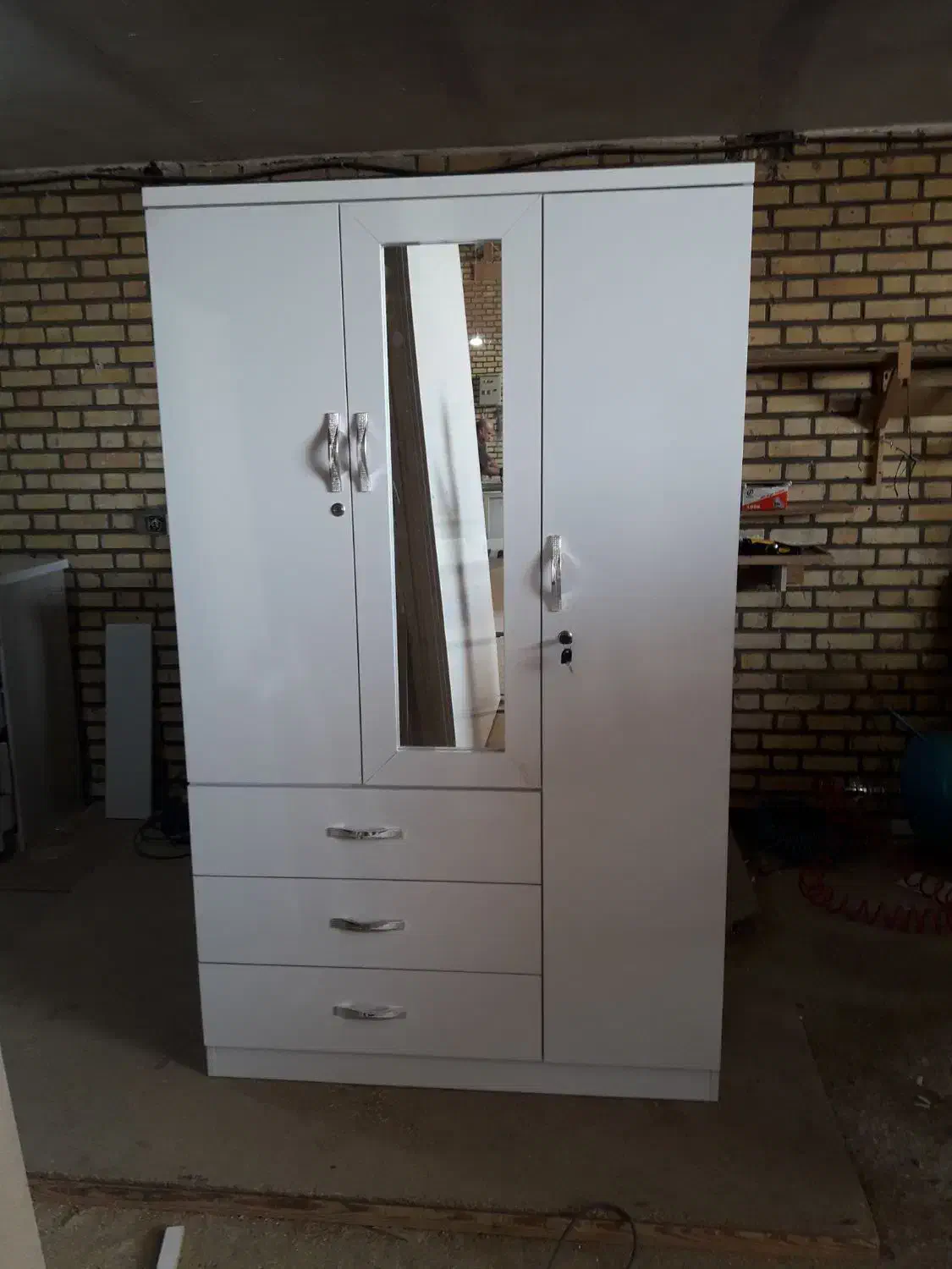 کمدجالباسی و دراور و میزآرایش و جاکفشی|جاکفشی، کمد، دراور|دزفول, |دیوار