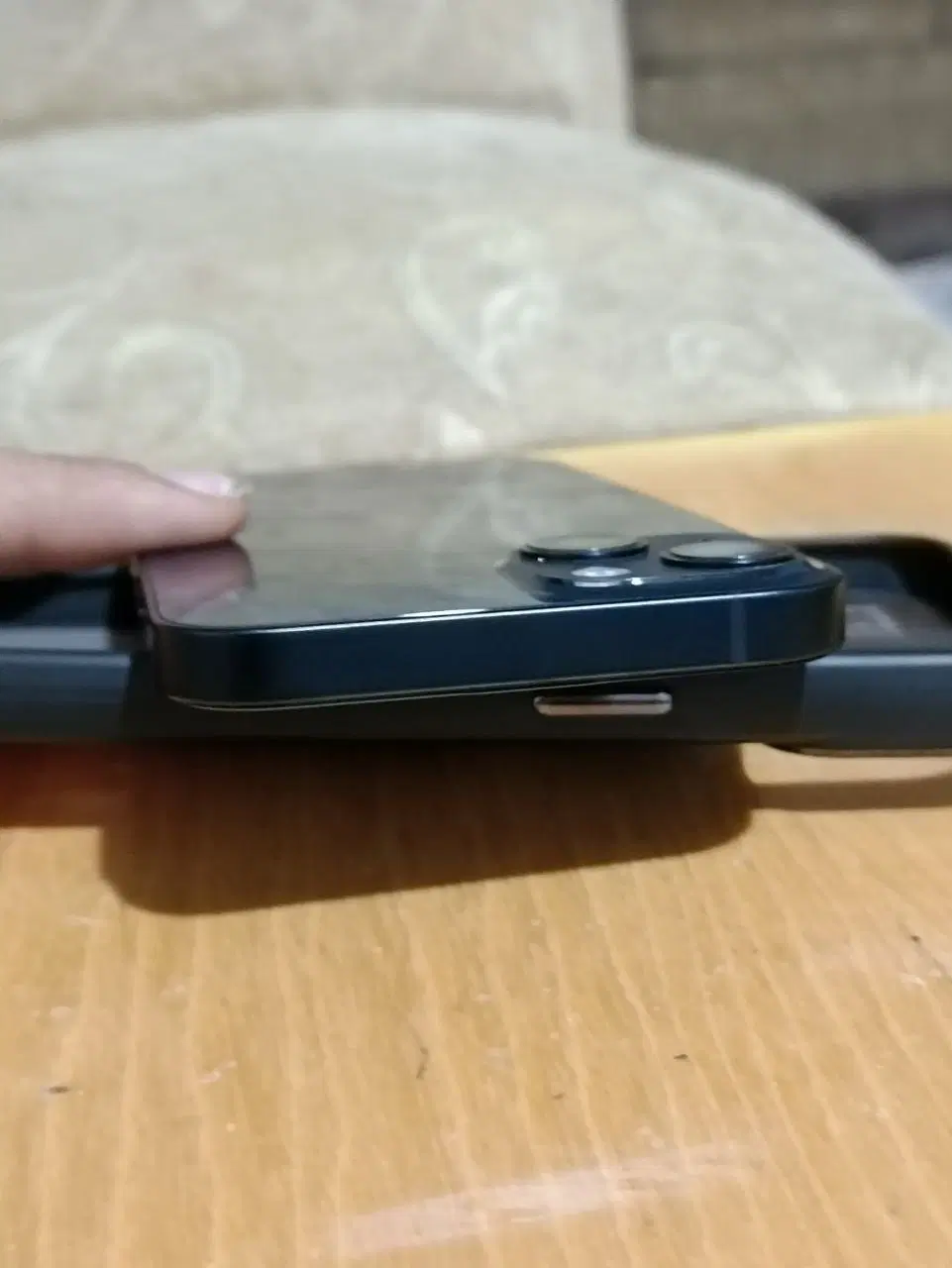 iPhone 13|موبایل|جم, |دیوار