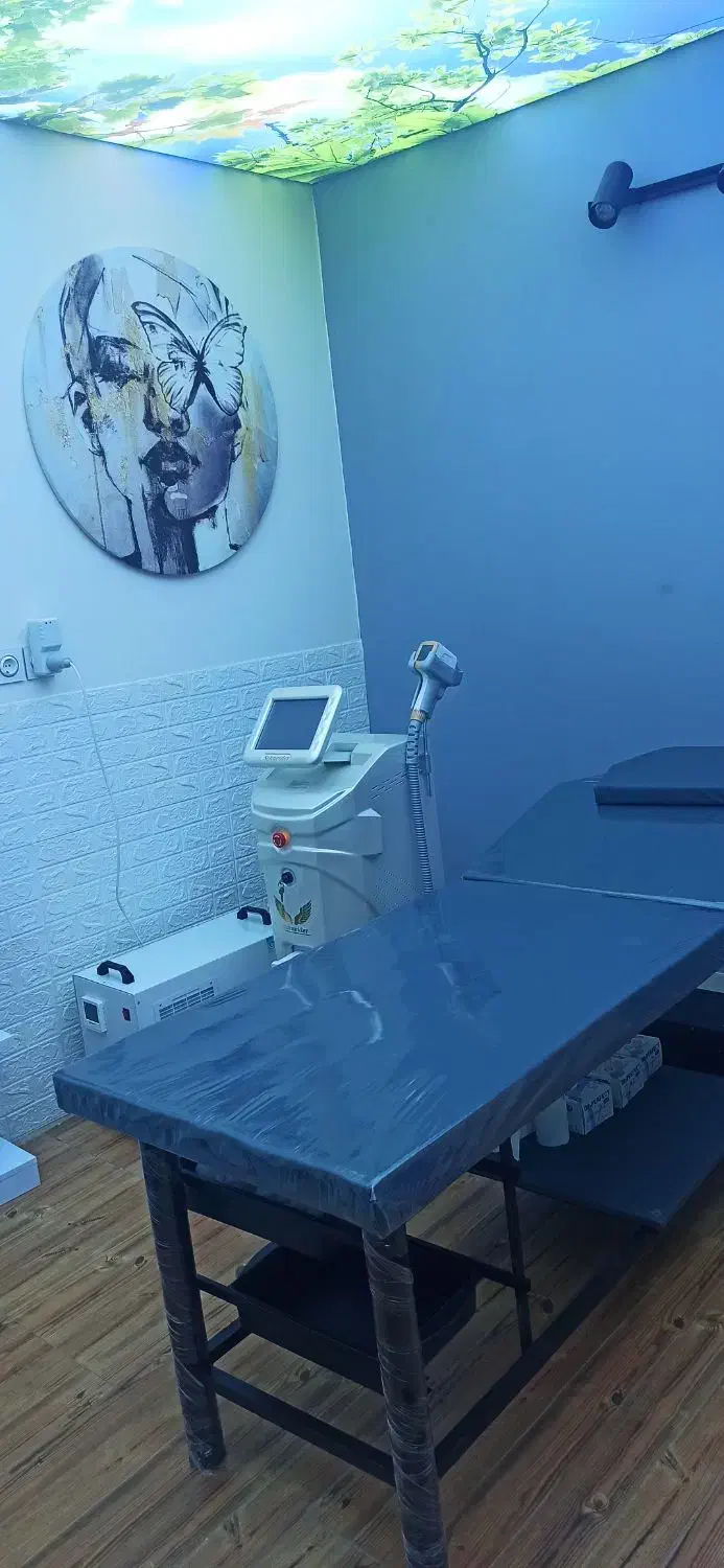 فروش لیزر اشنایدر پلاس به همراه تمام لوازم کلینیک|آرایشگاه و سالن‌های زیبایی|بابل, |دیوار
