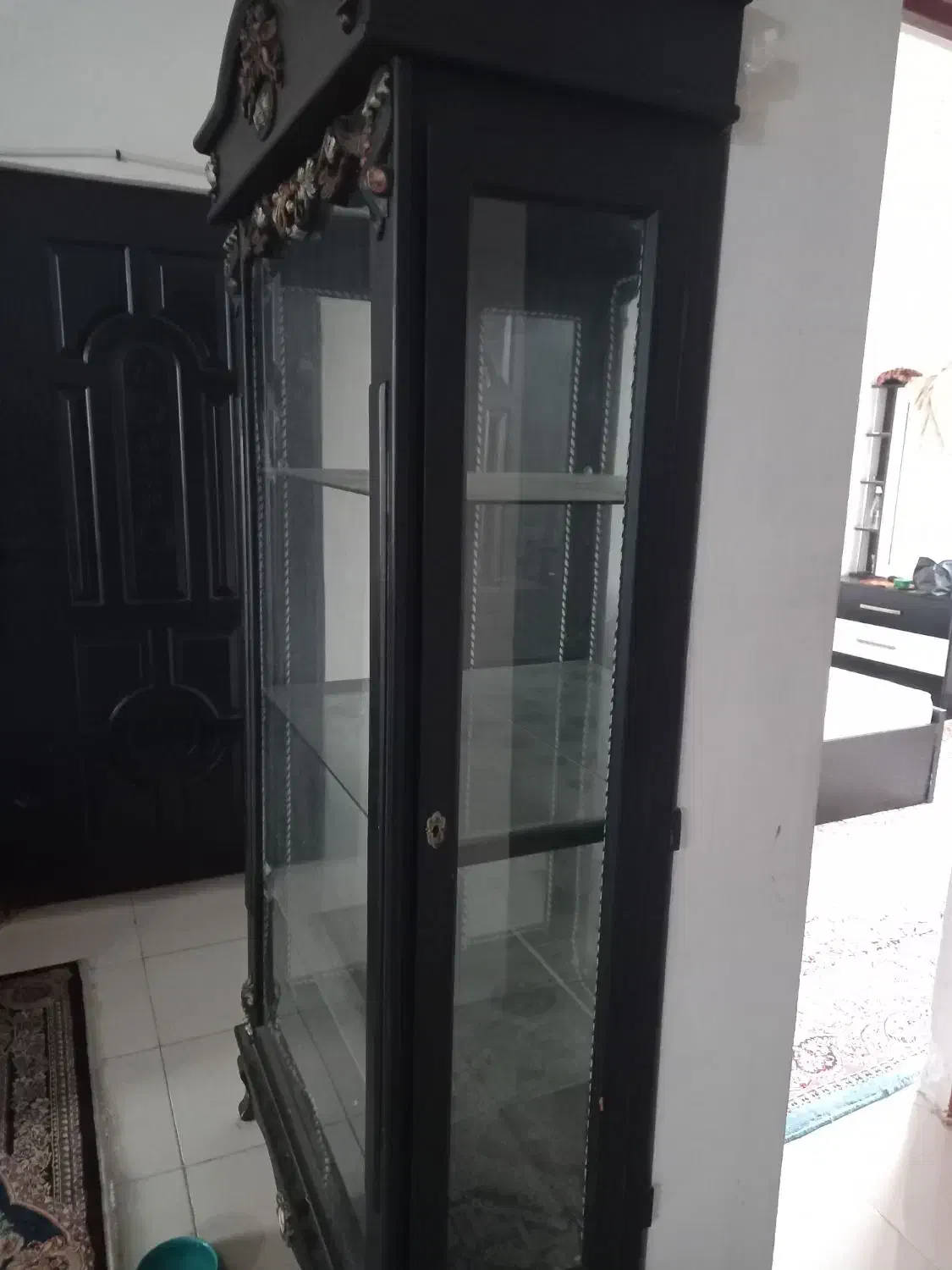 ویترین ایستاده  ایینه ای سالم|بوفه، ویترین، کنسول|رشت, پیرکلاچای|دیوار