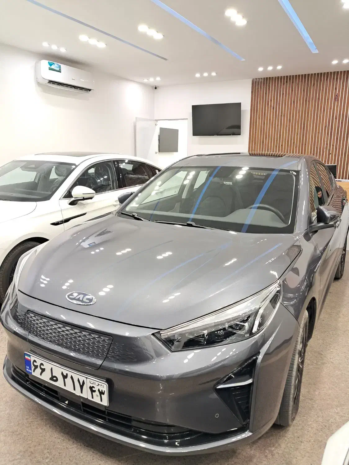 کی ام سی برقی|خودرو سواری و وانت|اصفهان, امامزاده اسماعیل|دیوار