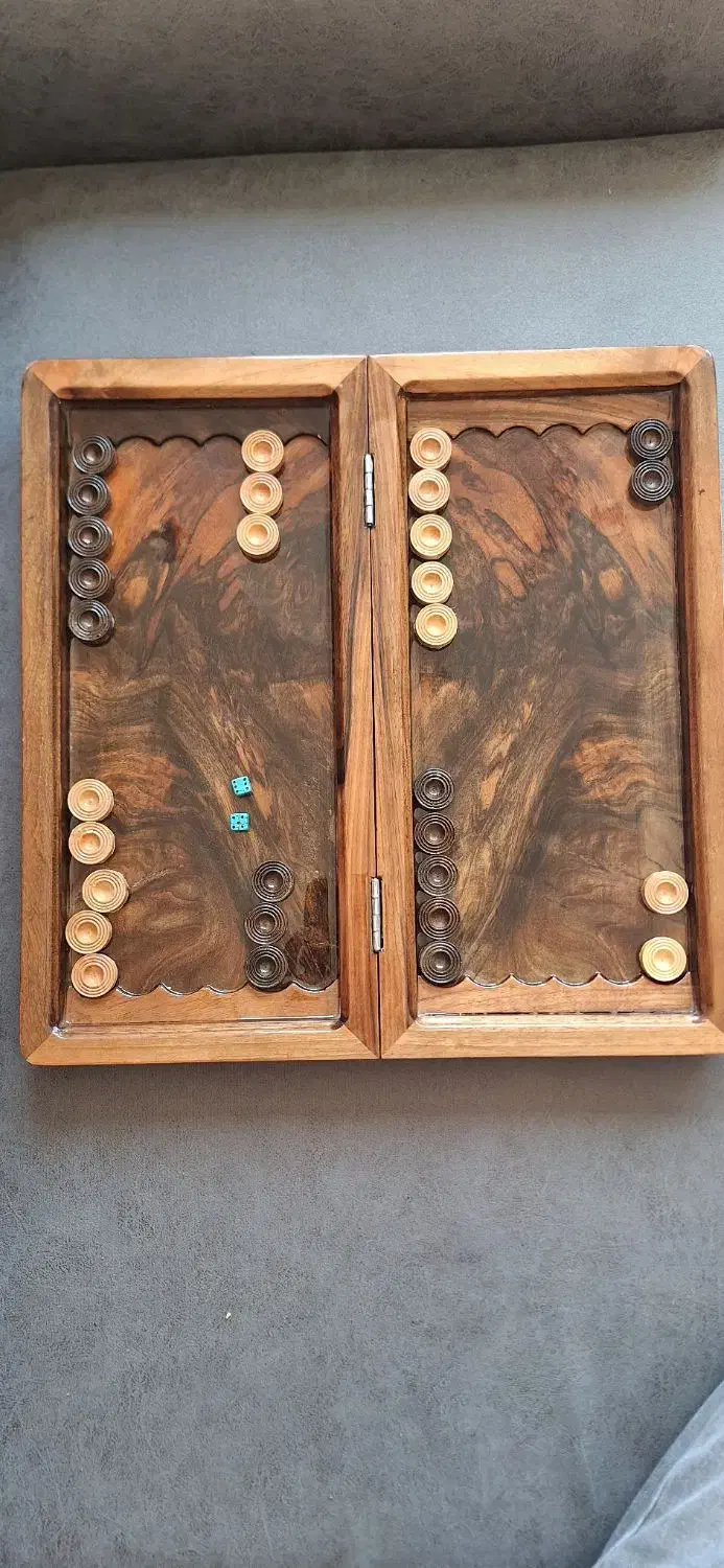 تخته نرد چوب گردو|کلکسیون و سرگرمی|شیراز, فرهنگیان|دیوار