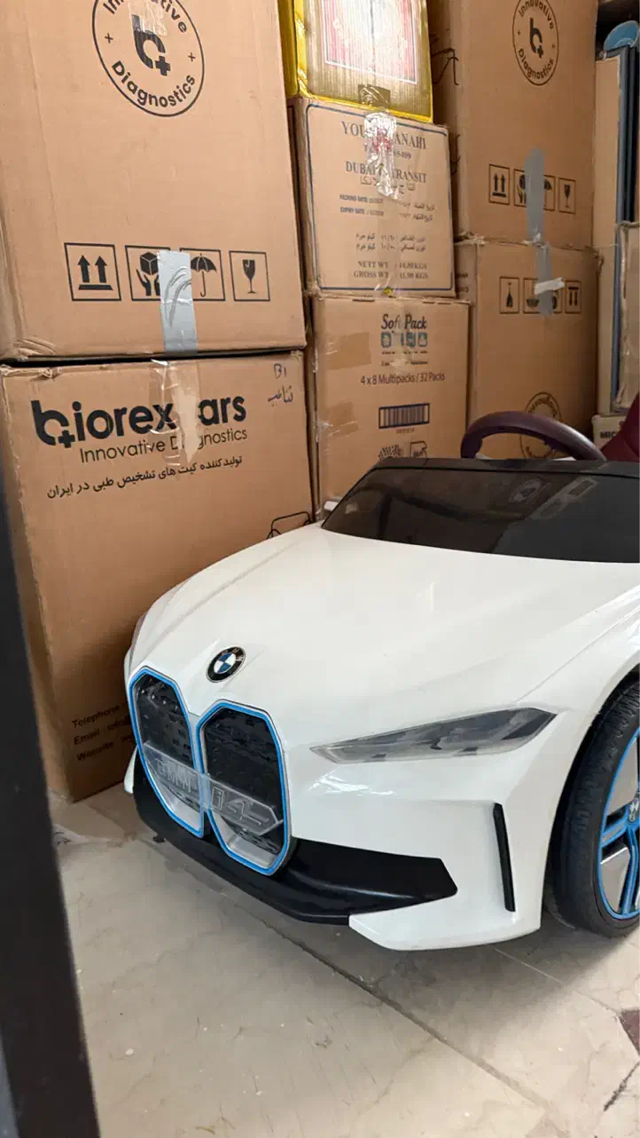 ماشین شارژی بی ام و|اسباب‌بازی بچه|شیراز, آبیاری|دیوار