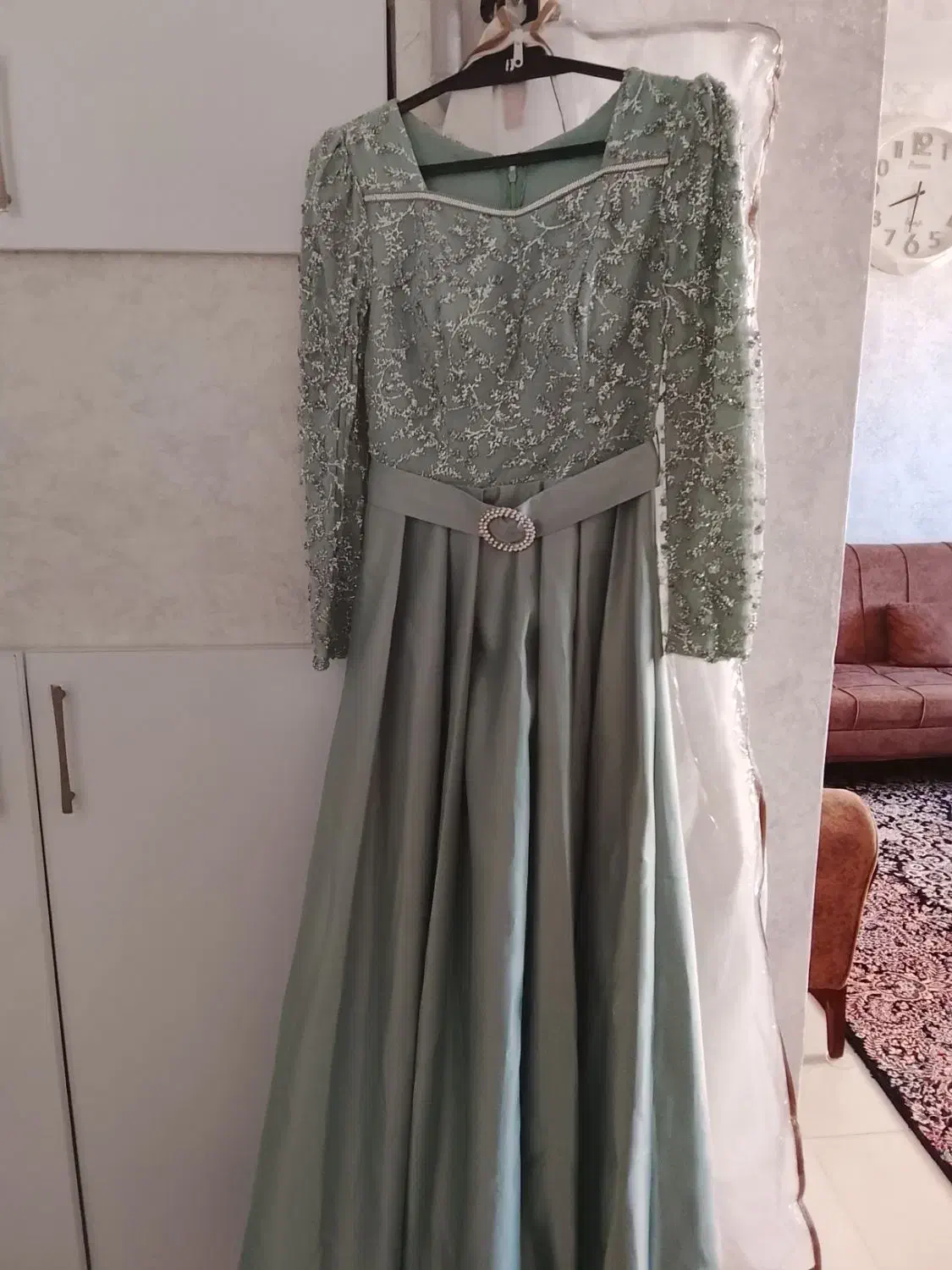 پیراهن مجلسی کفش سفید مجلسی|لباس|اشتهارد, |دیوار