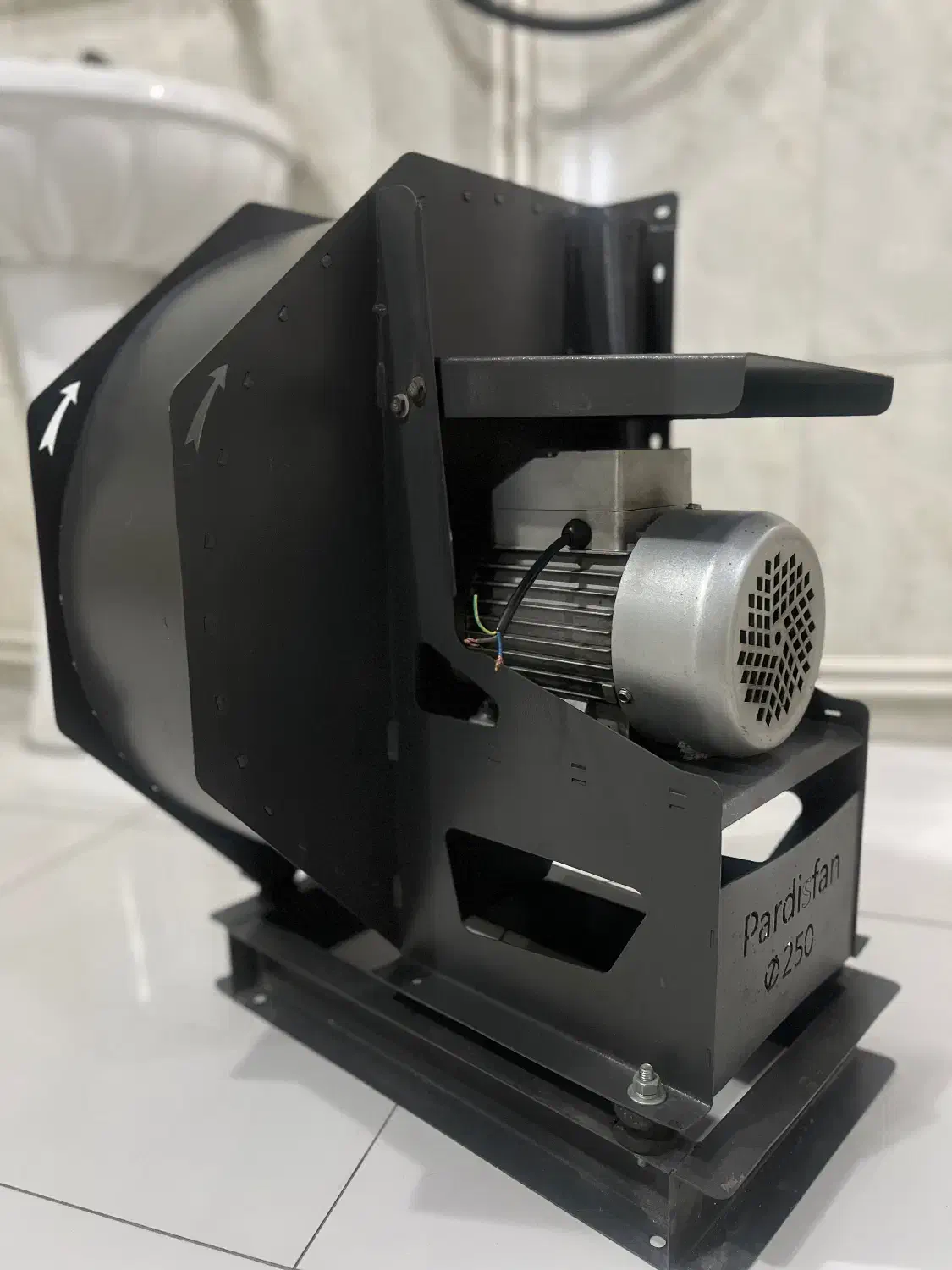 سانتیفیوژ|پنکه و تصفیه‌کنندهٔ هوا|تهران, صادقیه|دیوار