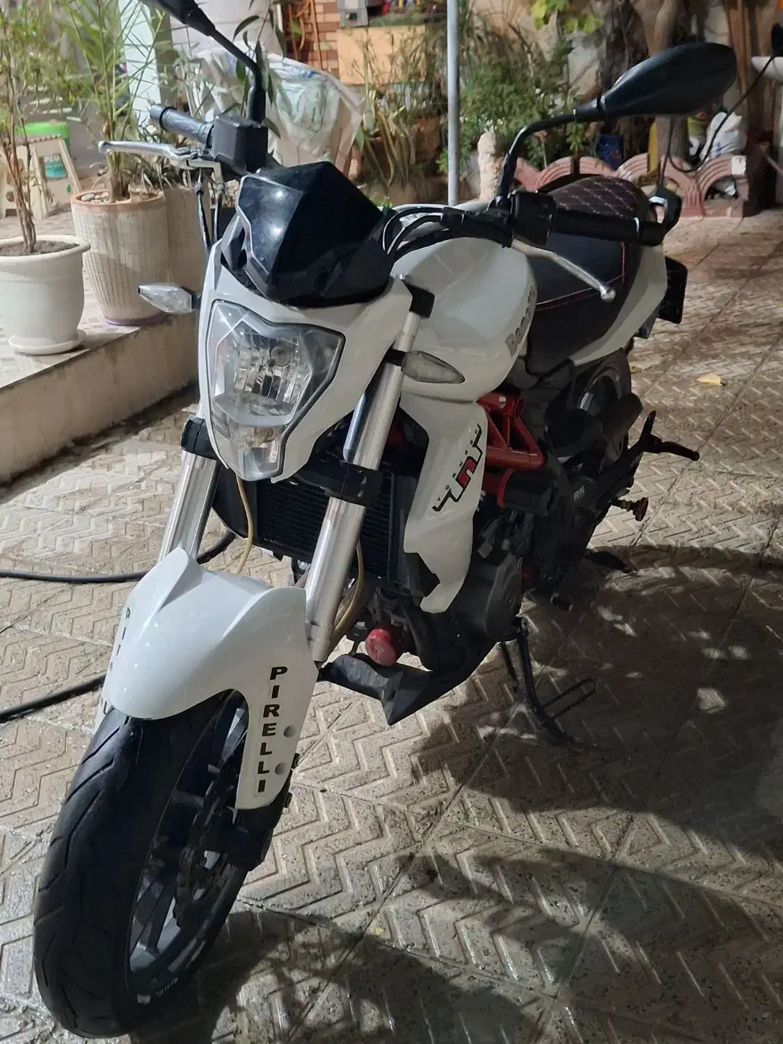 بنلی ۳۰۰ دو سیلندر|موتورسیکلت|شهریار, بکه|دیوار