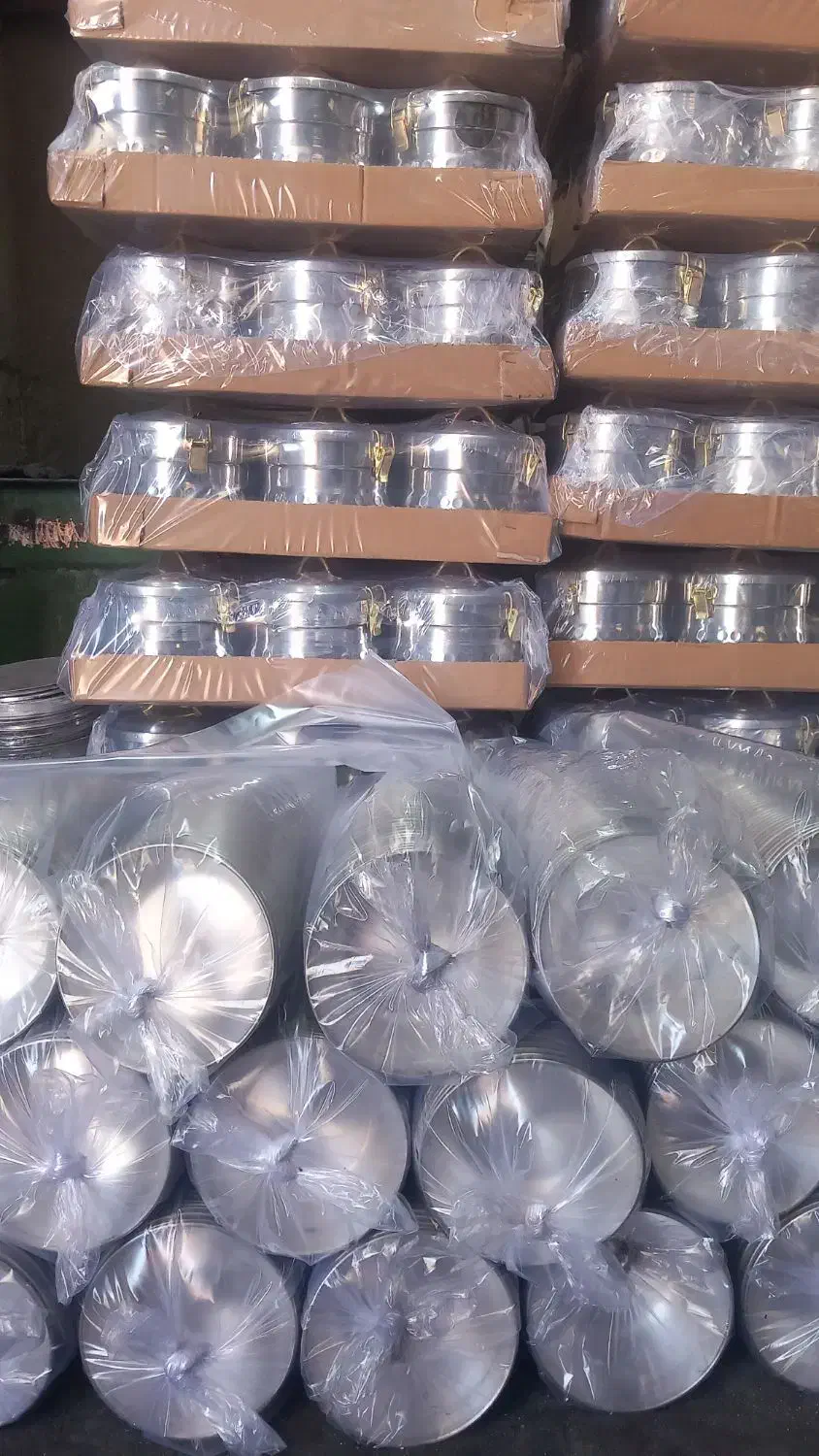 کارگر وسط کار|استخدام صنعتی، فنی، مهندسی|اراک, |دیوار