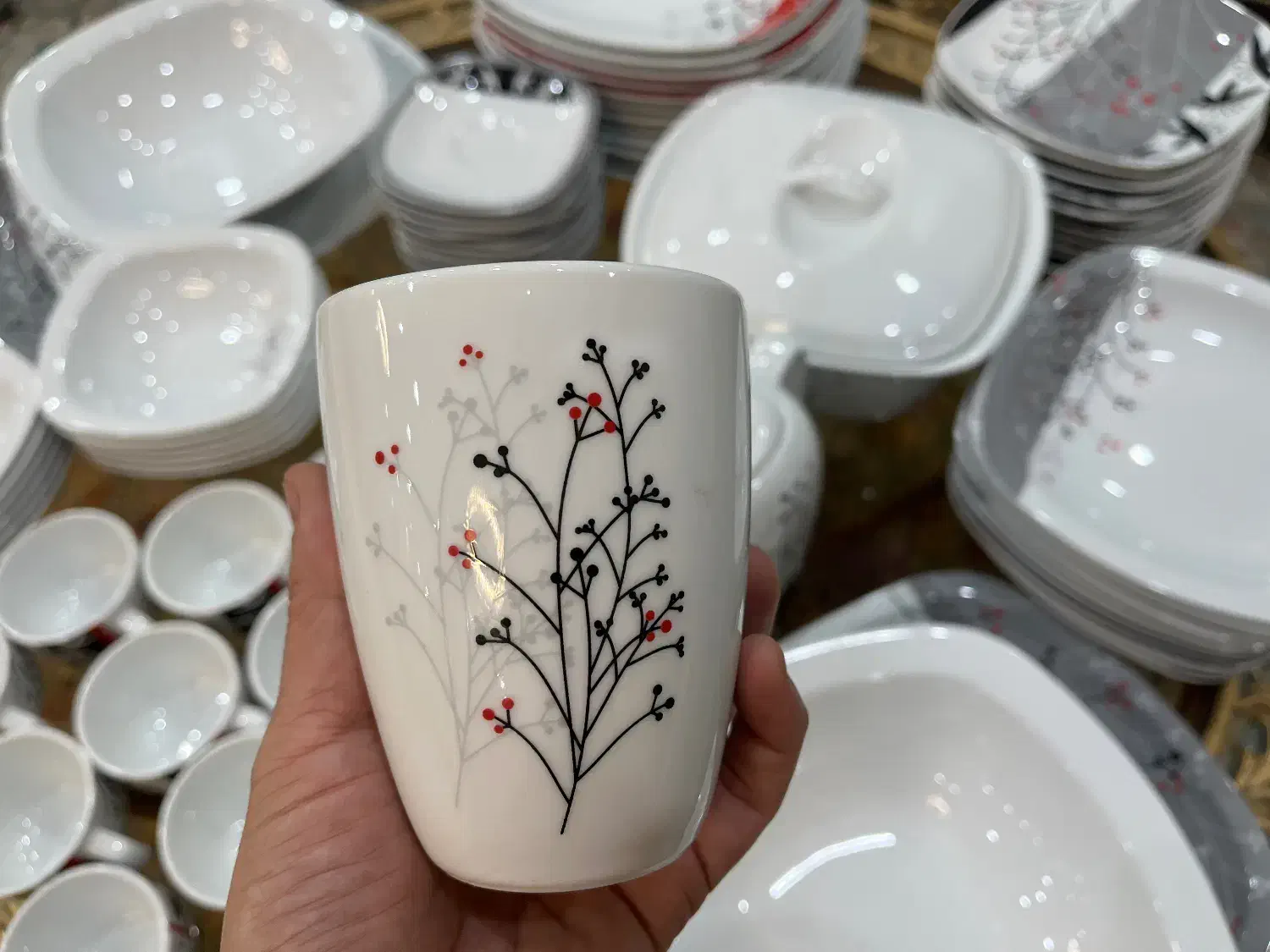 دوسرویس چینی زرین ۱۲نفره و کریستال اصل پی ارسی|ظروف سرو و پذیرایی|کرج, حصارک بالا|دیوار