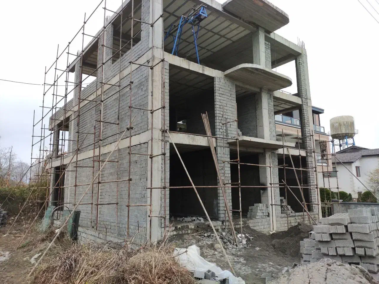 نصب داربست فلزی و کفراژ ، قیمت مناسب و ایمنی بالا|خدمات پیشه و مهارت|نوشهر, |دیوار