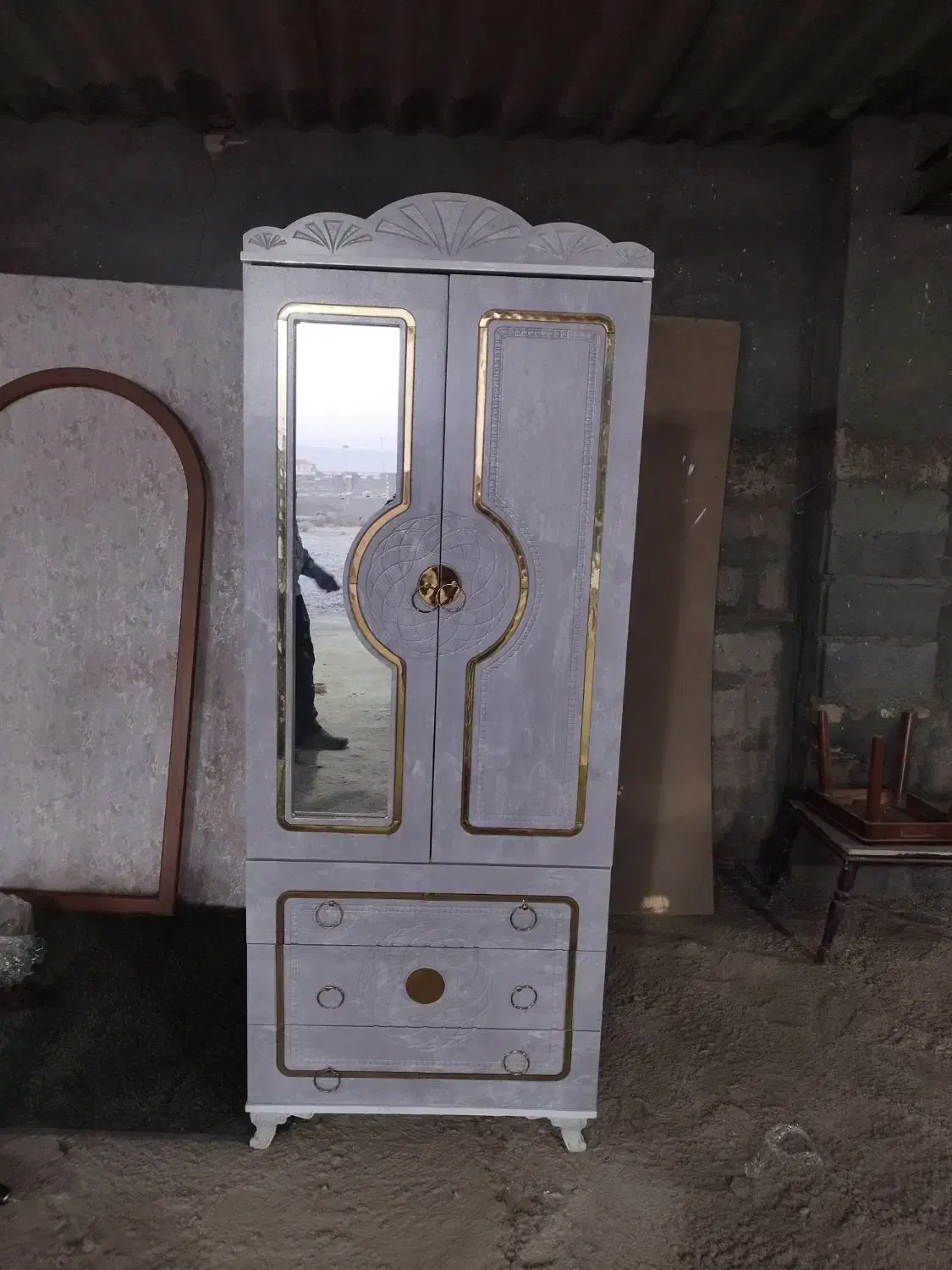 تخت تک نفره|مبلمان خانگی و میز عسلی|کاشمر, |دیوار