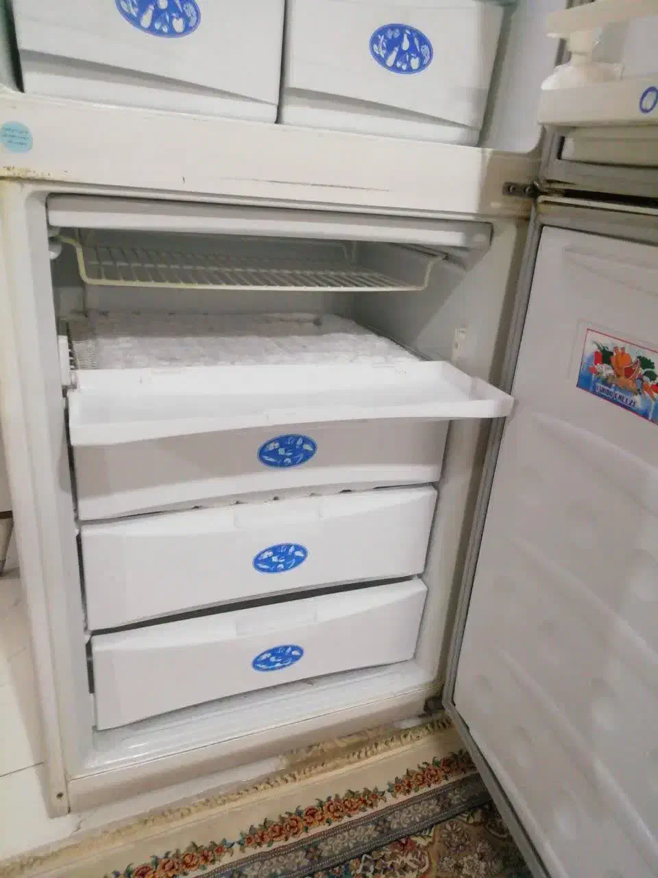 یخچال فریزر کاملا سالم فقط ۷ میلیون و۵۰۰|یخچال و فریزر|اسلامشهر, شهرک واوان|دیوار