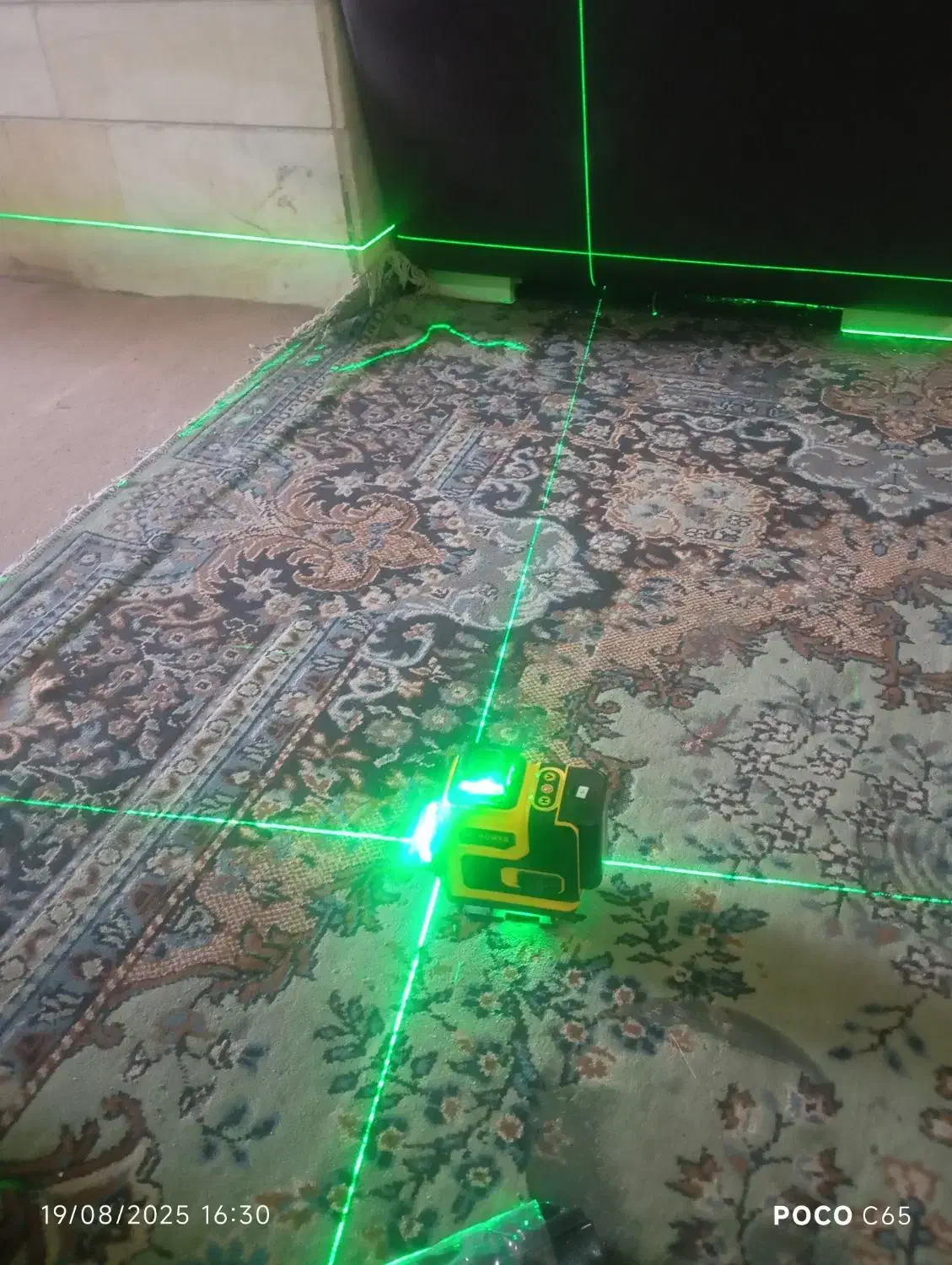 تراز لیزری چهار نور سبز|ابزارآلات|سیرجان, |دیوار