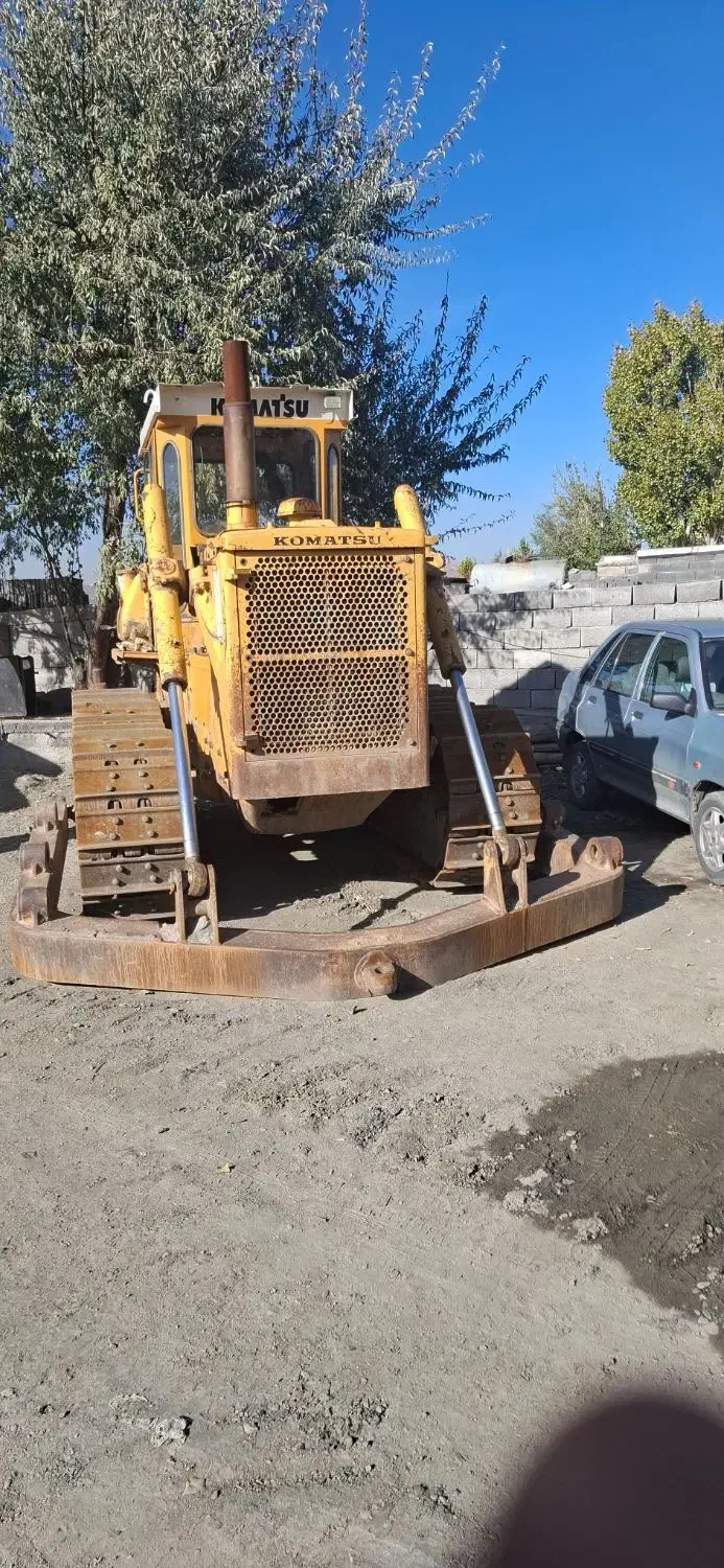 بلدوزر ۶۵ کوماتسو|خودرو سنگین|سنندج, |دیوار