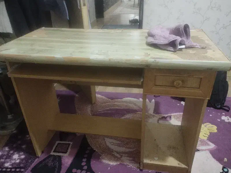 میز تحریر|میز تحریر و کامپیوتر|قم, انسجام|دیوار