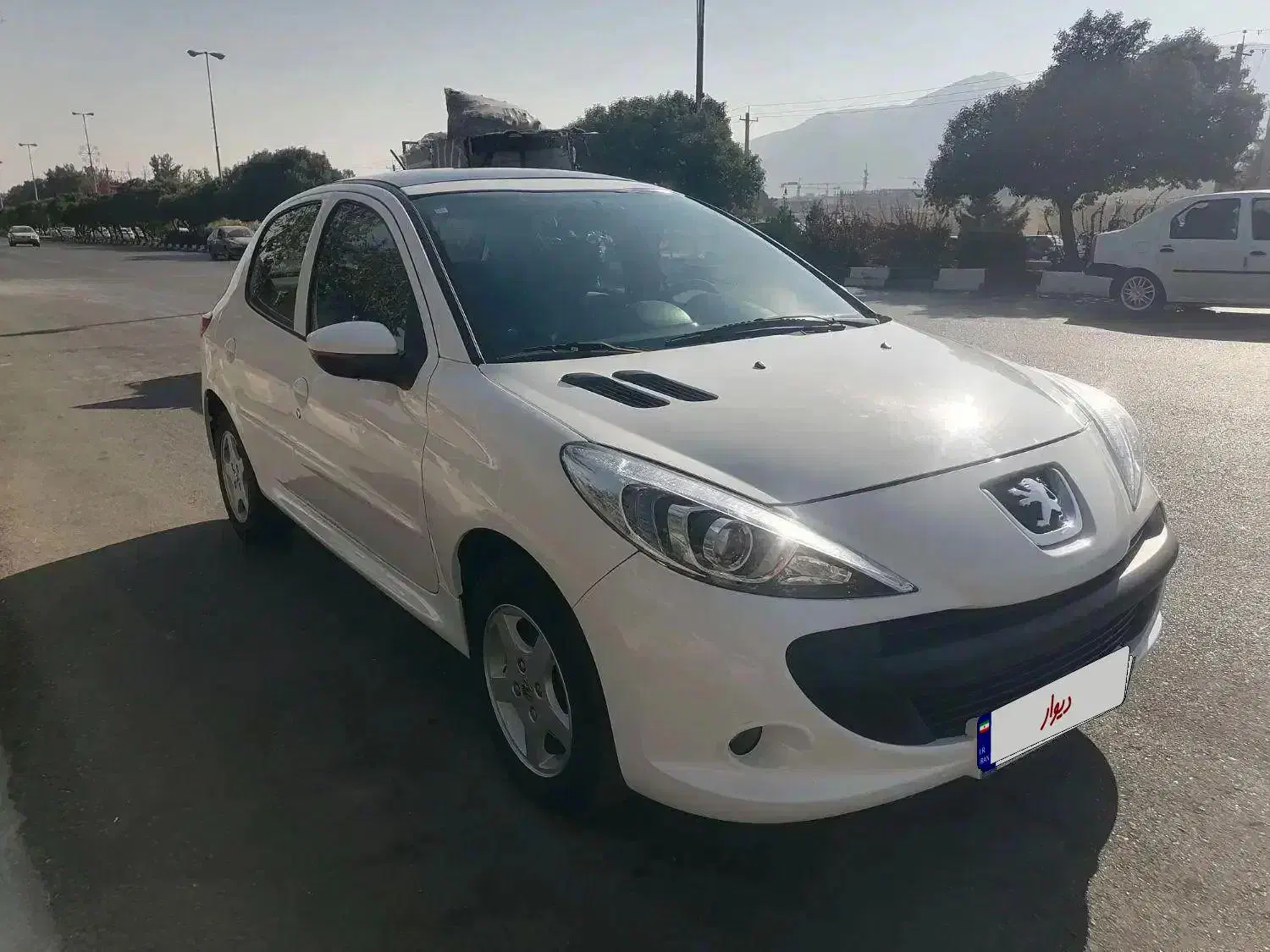 207 اتومات سقف پانا مدل 402 تیو فایو پلاس|خودرو سواری و وانت|شیراز, شهرک بهشتی|دیوار