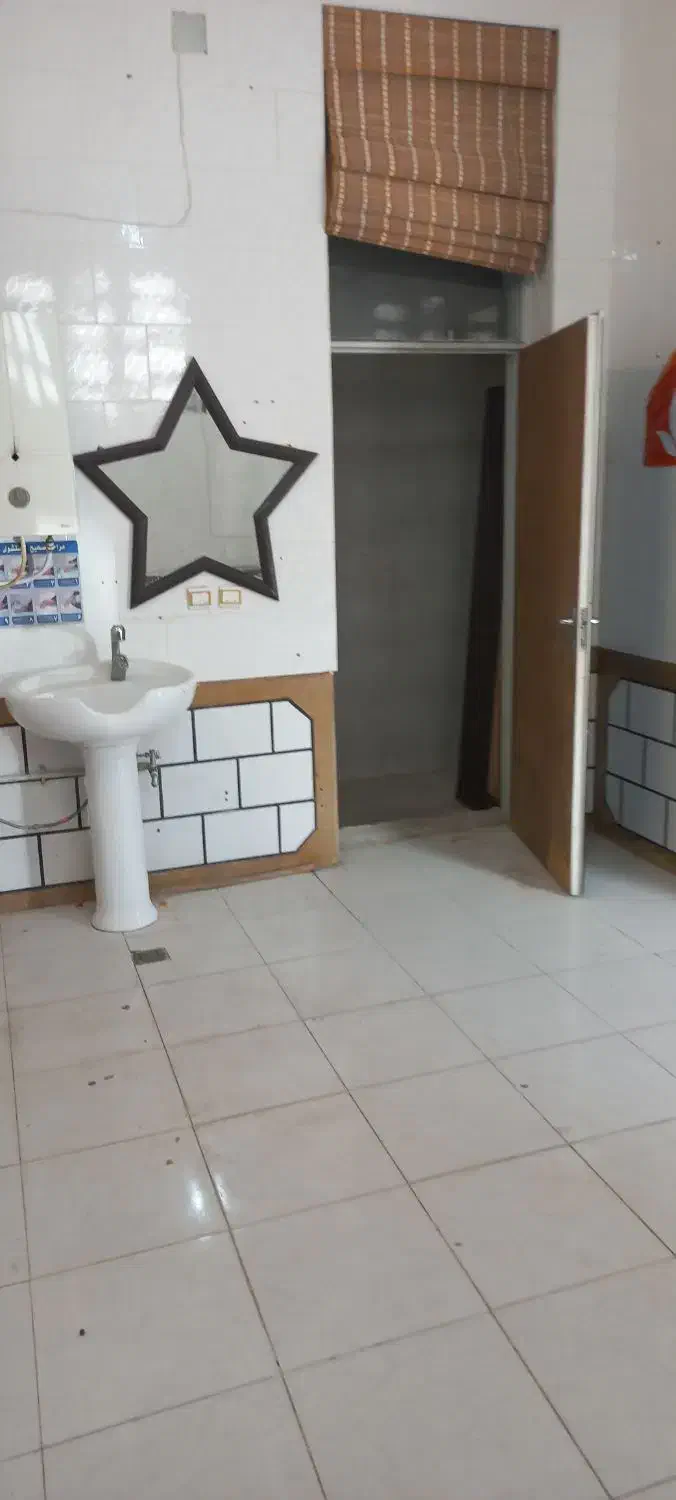 آرایشگاه زنانه با کلیه امکانات تکمیل|اجارهٔ مغازه و غرفه|کازرون, |دیوار