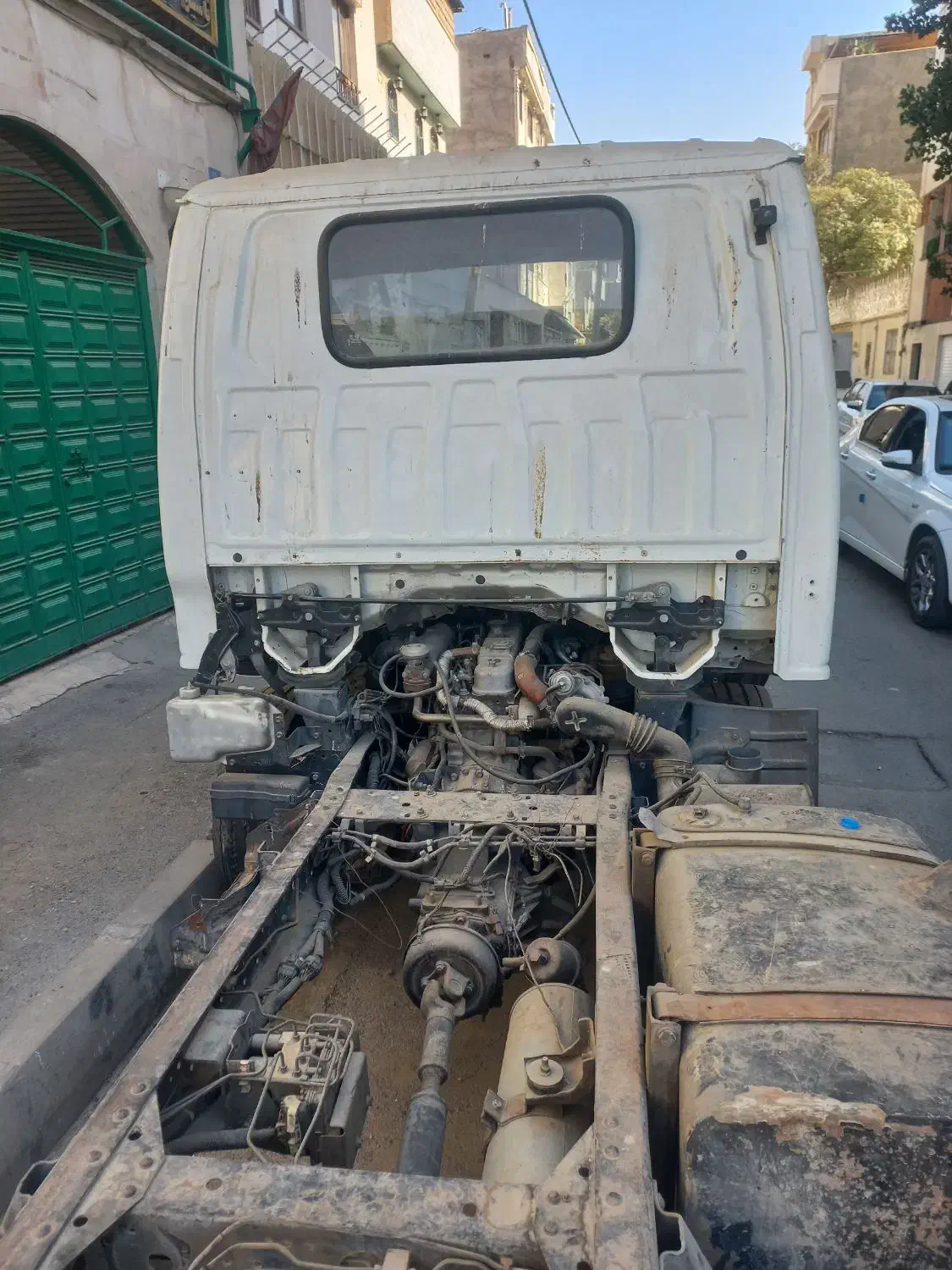 ایسوزو ۵۲۰۰ فنی دف گیربکس موتوری به شرط سالم|خودرو سنگین|ری, شهادت|دیوار