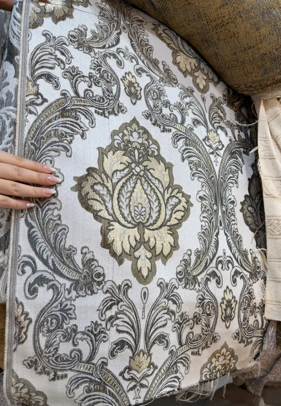 تیکه پارچه مناسب کاور روفرشی پرده کوسن پشتی بالشت|مبلمان خانگی و میز عسلی|تهران, یافتآباد|دیوار