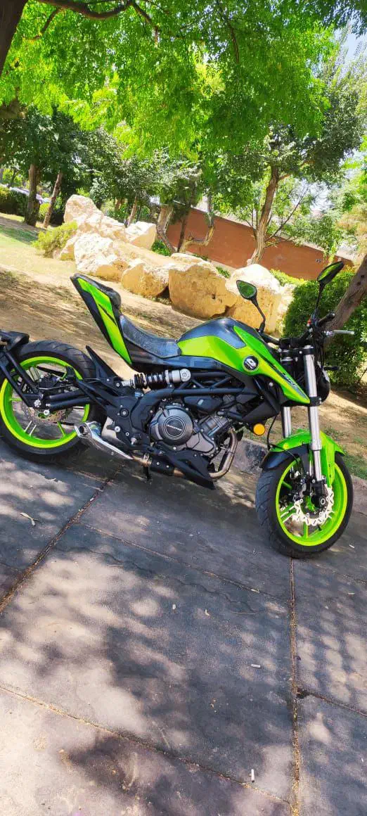 کیوجی|موتورسیکلت|شیراز, گود عربان|دیوار