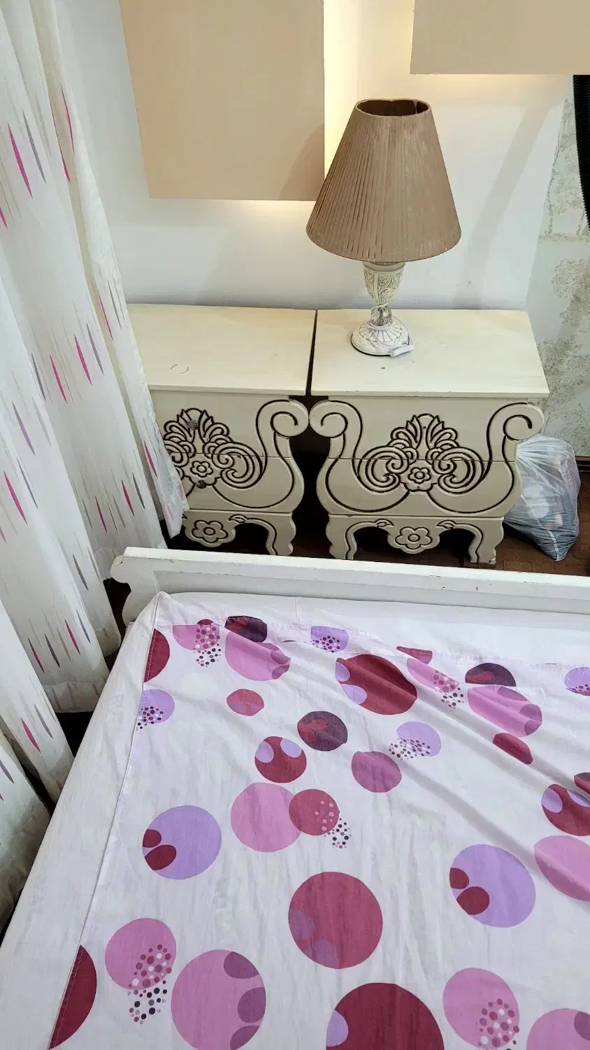 سرویس خواب|تخت و سرویس خواب|گلبهار, شهر جدید گلبهار|دیوار