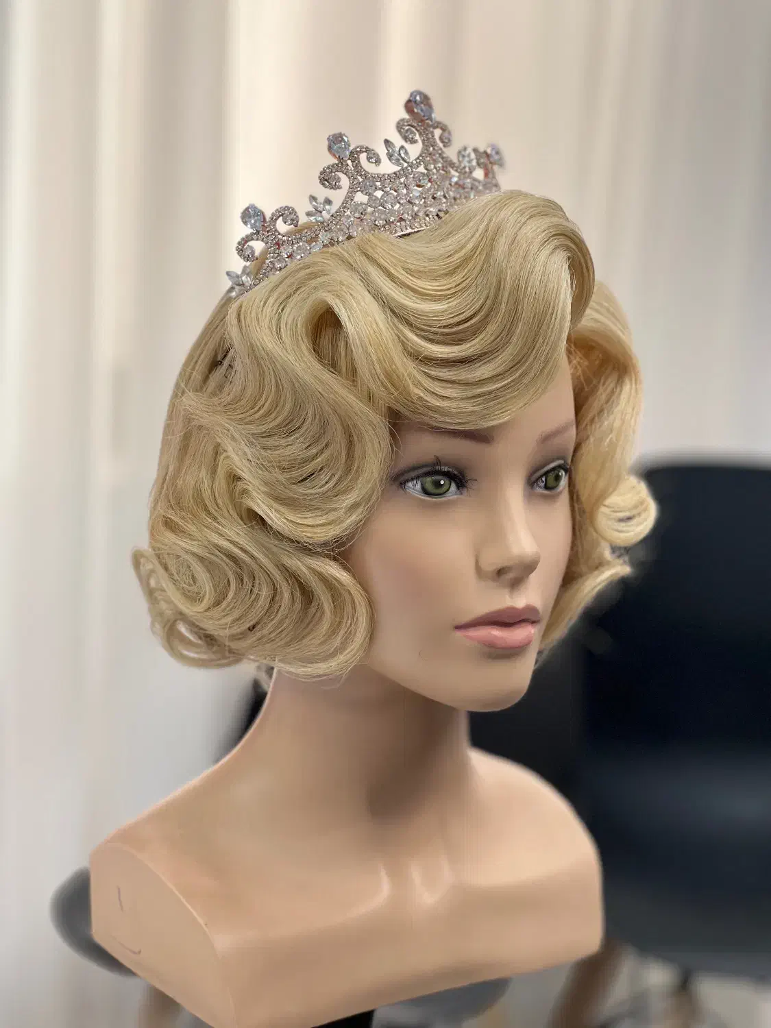 آموزش شینیون و بافت مو ۱۰ آذر ماه ظرفیت محدود|خدمات آرایشگری و زیبایی|اردبیل, |دیوار