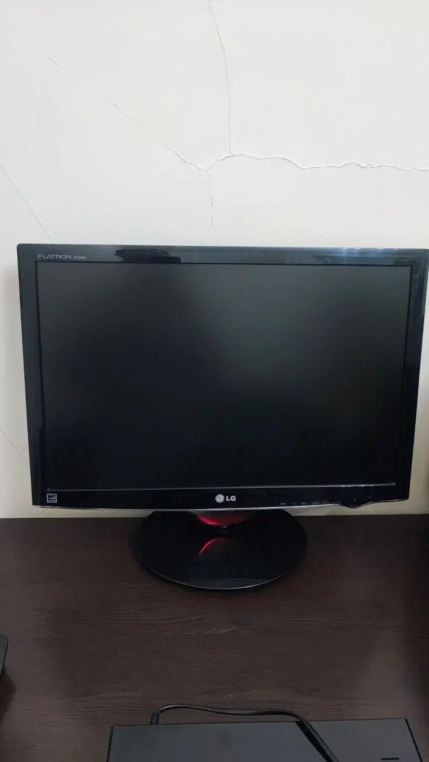 مانیتور 22 الجی نیاز به تعمیر|قطعات و لوازم جانبی رایانه|شیراز, تحویلی|دیوار